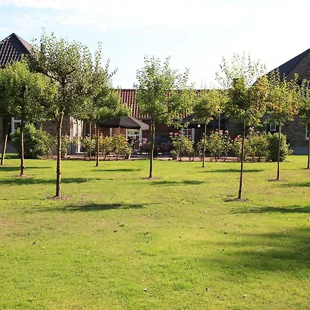 Hof Nocleg ze śniadaniem 3*