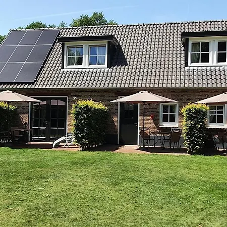 Bed & Breakfast Hof 3*